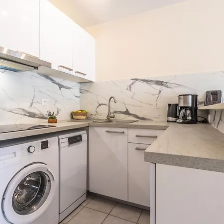 Le Sunset-cap Sud-26 By Interhome Appartement